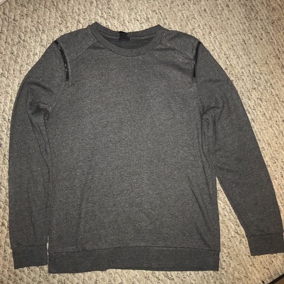 H&M Other - H&M crew neck